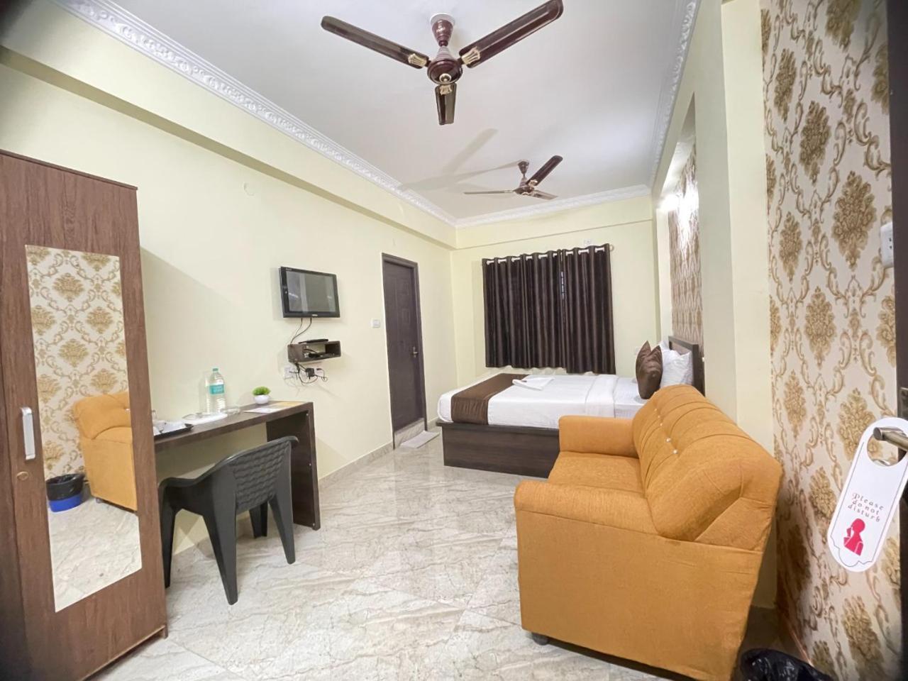 Hotel East Park Electronic City Kammasandra Habitación foto